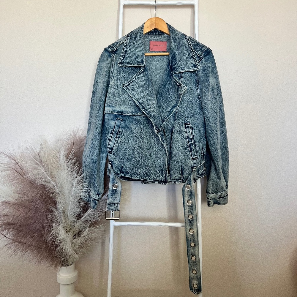Signature 8  Acid Wash Light Blue Denim Moto Jacket Size L